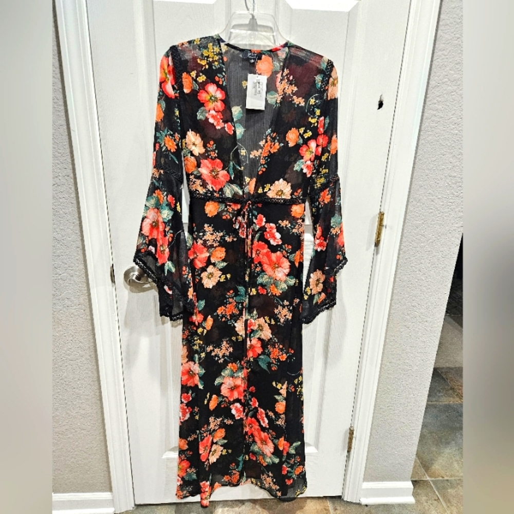 NWT Privy Floral Kimono Cardigan small